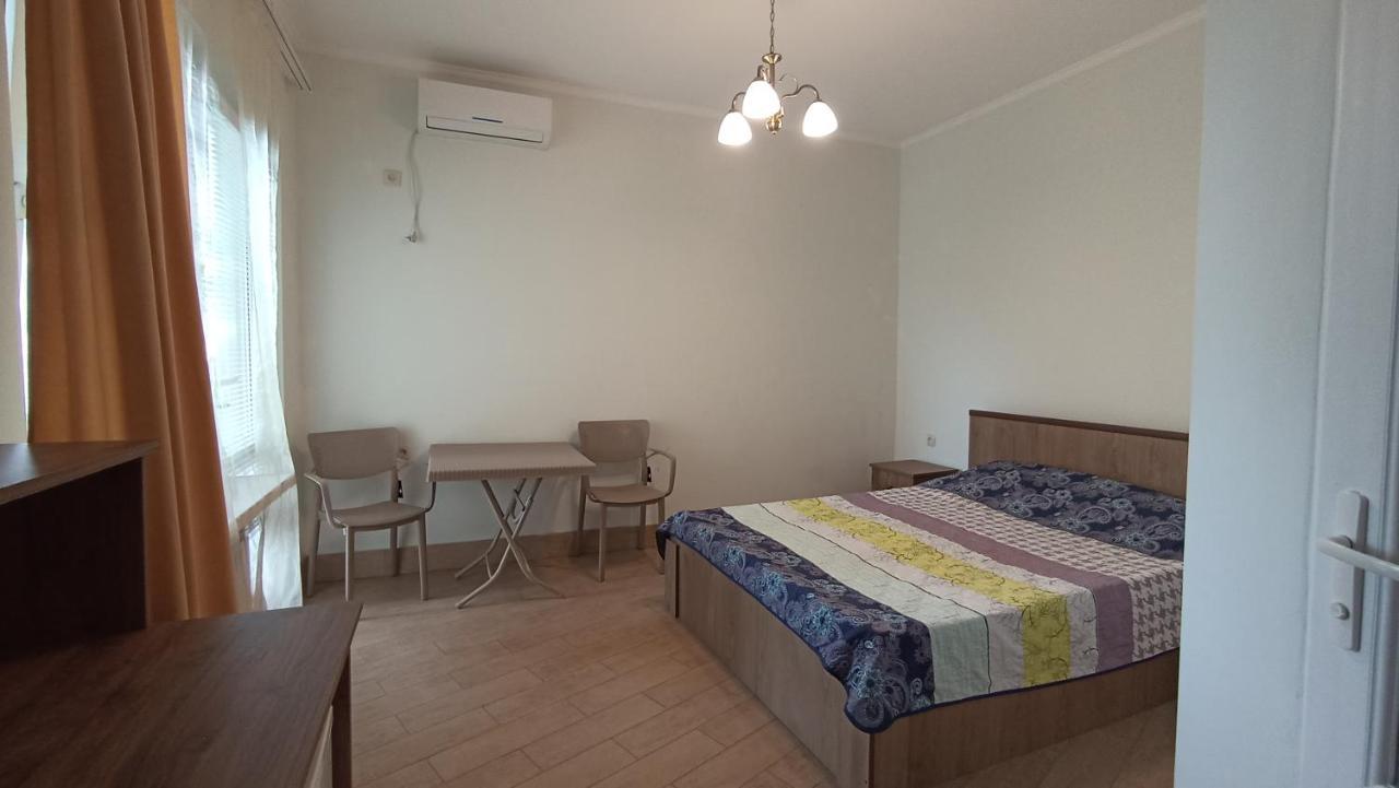 Guest House Karla Kobuleti Exterior photo